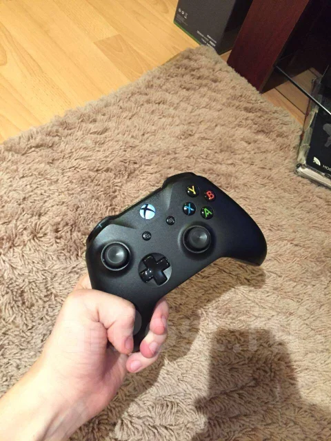 Microsoft Xbox One X ����