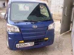 Daihatsu Hijet Truck. Продаётся грузовик Daihatsu Hijet 2015г бортовой 4ВД бензин 46лс V 0,7, 700 куб. см., 350 кг.