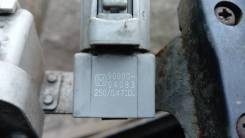 Реле. Toyota: Regius Ace, Corona, Windom, Scepter, Aristo, Ipsum, Avensis, Sprinter Trueno, Corolla, Tercel, Tundra, Dyna, Vista, Sprinter, Caldina, S...