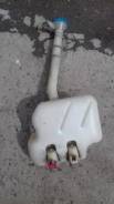 Бачок стеклоомывателя. Honda Accord, CD4, CD5, CD6 Honda Odyssey, RA1, RA2, RA3, RA4 Двигатели: F20B, F22B, H22A, F22B6, F22B9, F22Z3, F23A, F23A7, F2...