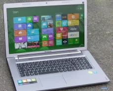 Lenovo IdeaPad Z710. 17.3", 2,4����, ��� 8 ��, ���� 1 000���, WiFi, Bluetooth, ����������� �� 3��. ����