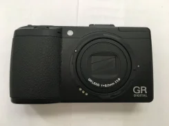 Ricoh GR Digital II. 10 - 14.9 �� ����