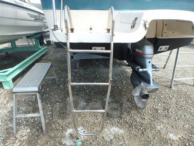 Yamaha UF-33. 2004 ���, ����� 10��., ��������� ������������, 230��.�., ������. ��� ����� �� ������������ ����