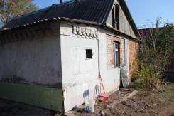 Продам кирпичный дом. Улица Дзержинского 107, р-н центр, площадь дома 51 кв. м., централизованный водопровод, электричество 5 кВт, отопление жидкотопл...