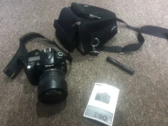Nikon D90 Kit ����