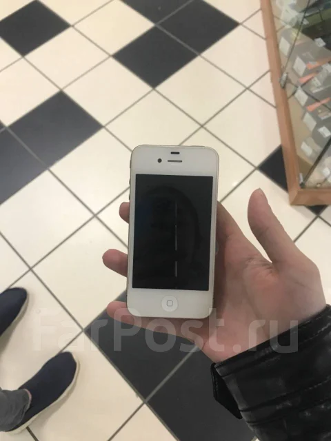 Apple iPhone 4. �/�, �����, 4G LTE ����