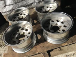 Advan F15. 8.5x15", 6x139.7, ET-30 ����
