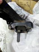 Подушка двигателя. Toyota Estima Emina, TCR10G, TCR11, TCR11G, TCR20, TCR20G, TCR21, TCR21G Toyota Estima Lucida, TCR10, TCR10G, TCR11, TCR11G, TCR20...