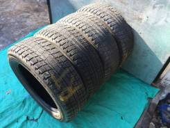 Bridgestone Blizzak Revo1. Зимние, без шипов, износ: 10%, 4 шт