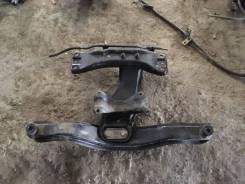 Балка под кпп. Subaru Forester, SF5