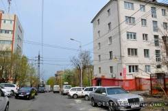 Офис 67м2 Центр — Отд вход. 1 этаж. Возможность парковки Без комиссии!. 67 кв. м., улица Прапорщика Комарова 31а, р-н Центр. Дом снаружи