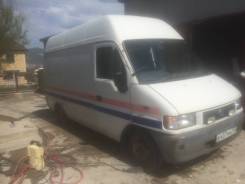 Nissan Atlas. Фургон на базе , 3 100 куб. см., 1 500 кг.