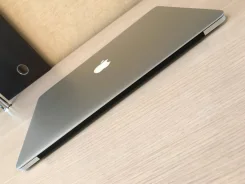 Apple MacBook Pro 15 2012 Mid. 15.4", 2,6����, ��� 8 ��, ���� 256���, WiFi, Bluetooth, ����������� �� 8��. ����