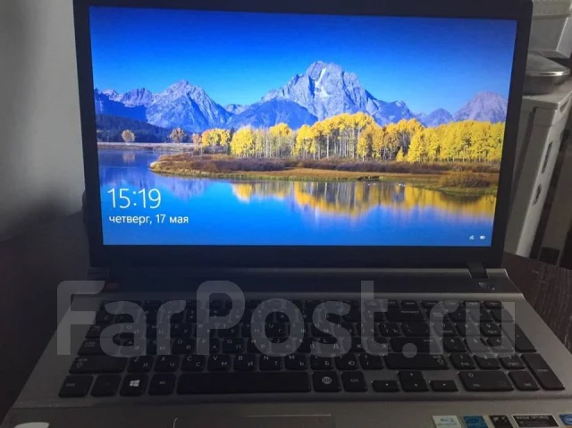 Samsung 550P7C-S03. 17.3", 2,4����, ��� 8 ��, ���� 1 000���, WiFi: 1, Bluetooth: 1, ����������� �� 5��. ����