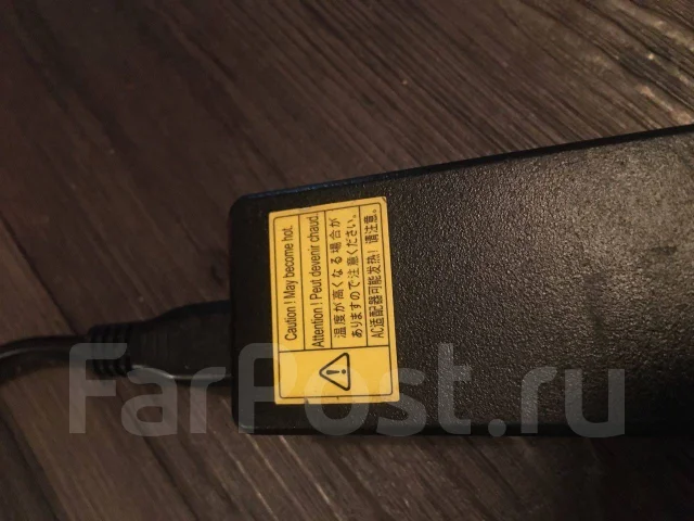 Toshiba Satellite. 15.6", 2,4����, ��� 4 ��, ���� 1 000���, WiFi: 1, Bluetooth: 1, ����������� �� 3��. ����