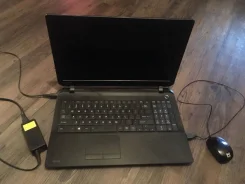 Toshiba Satellite. 15.6", 2,4����, ��� 4 ��, ���� 1 000���, WiFi: 1, Bluetooth: 1, ����������� �� 3��. ����