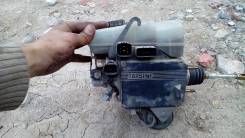 Цилиндр главный тормозной. Toyota Land Cruiser Toyota Land Cruiser Prado, GRJ120, GRJ120W, GRJ121W, GRJ125W, KDJ120, KDJ120W, KDJ121W, KDJ125W, LJ120...