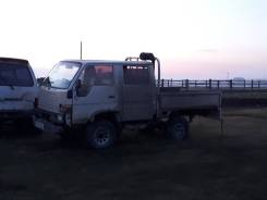 Toyota Hiace. Продается двухкабинный грузовик , 2 800 куб. см., 2 000 кг.