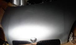 Капот. Toyota Vitz, SCP10