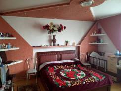 Продается жилой 3х эт. котедж под бизнес и жильё 600 кв. м в Артеме. Улица Вокзальная 187, р-н Молодёжка, 3Ц, площадь дома 600 кв. м., водопровод, скв...