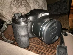 Sony Cyber-shot DSC-H300. 20 � ����� ��, ���: 14� � �����