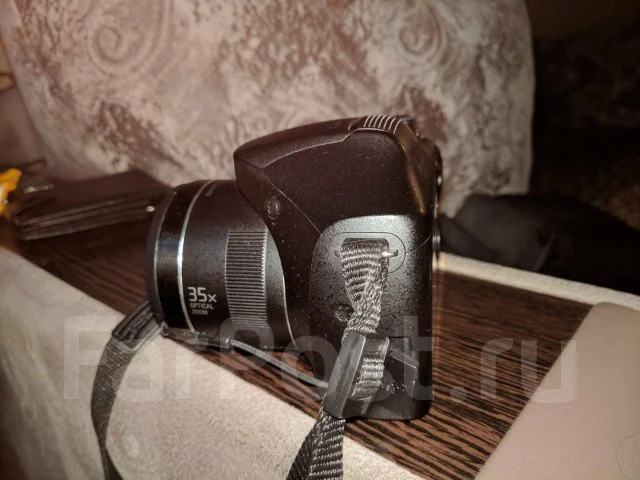Sony Cyber-shot DSC-H300. 20 � ����� ��, ���: 14� � ����� ����