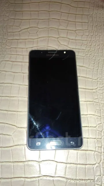Samsung Galaxy J5. �/�, ������, 4G LTE ����