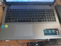 Asus X550LB. 15.6", 1,8����, ��� 6 ��, ���� 1 000���, WiFi, Bluetooth, ����������� �� 5��.
