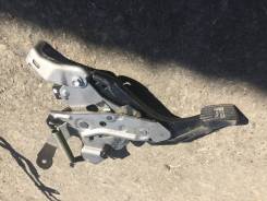 Педаль ручника. Toyota Voxy, AZR60, AZR60G, AZR65, AZR65G Toyota Noah, AZR60, AZR60G, AZR65, AZR65G Двигатель 1AZFSE