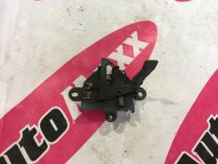 Замок капота. Toyota Corolla Axio, NZE141, NZE144, ZRE142, ZRE144 Toyota Matrix, ZRE142 Toyota Corolla Fielder, NZE141, NZE144, ZRE142, ZRE144 Toyota...