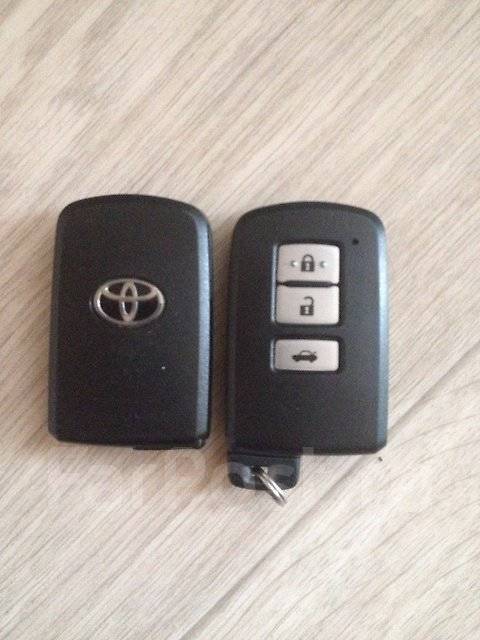 Смарт ключ toyota