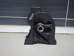 Подушка двигателя. Toyota: Sprinter, Corolla Spacio, Sprinter Carib, Corolla Levin, Sprinter Trueno, Corolla, Sprinter Marino, Corolla Ceres Двигатели...