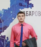 Горничная, камердинер. Незаконченное высшее образование (студент)