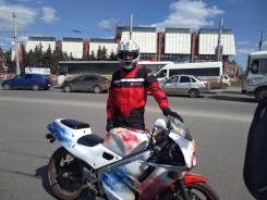 Honda VFR 400. 400 куб. см., птс, с пробегом