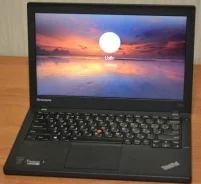 Lenovo ThinkPad X240. 12.5", 2,9����, ��� 8 ��, ���� 180���, WiFi, Bluetooth, ����������� �� 4��. ����