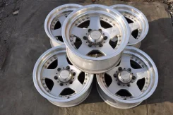 Berg. 8.0x16", 6x139.7, ET-10 ����