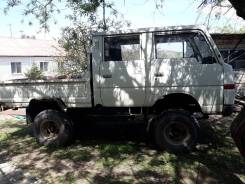 Nissan Atlas. ., 2 300 куб. см., 1 000 кг.