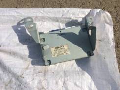 Блок управления airbag. Toyota Crown, GS171W, JZS171, JZS173, JZS175W, JZS171W, TSS10, JZS175, GXS12, YXS10H, JZS173W, YXS10, JKS175, JZS179, TSS10H...