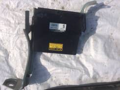 Блок управления abs. Toyota Crown, GS171W, JZS171, JZS173, JZS175W, JZS171W, TSS10, JZS175, GXS12, YXS10H, JZS173W, YXS10, JKS175, JZS179, TSS10H, GS1...