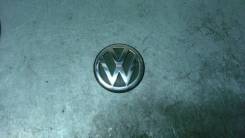 Эмблема. Volkswagen Passat, 3B2, 3B5 Двигатели: 1Z, ACK, ADP, ADR, AEB, AEG, AFB, AFH, AFN, AFY, AGE, AGR, AGZ, AHA, AHH, AHL, AHU, AJM, AJT, AKN, ALG...
