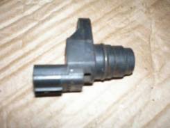 Датчик положения распредвала. Honda: Zest, Accord, Element, Accord Tourer, Stream, Airwave, Civic, Fit Aria, Mobilio Spike, Life, Partner, Elysion, Ja...