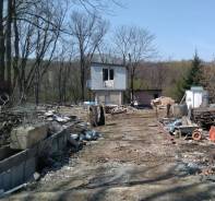 Продам участок с домом 6 соток плюс 4 в подарок почти даром. Улица снт Южное 81а, р-н Угловое, площадь дома 60 кв. м., скважина, от частного лица (соб...