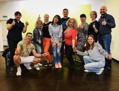 Мы работаем в интернете и научим этому тебя!