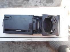 Подстаканник. Audi A4, 8EC, 8ED Audi Quattro Audi RS4 Audi S4, 8EC, 8ED Двигатели: ALT, ALZ, ASB, AUK, AWA, BBJ, BBK, BCZ, BDG, BFB, BGB, BHF, BKE, BK...