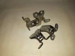 Крепление двери. Hyundai i20 Hyundai i10 Hyundai Solaris, RB Двигатели: G4FA, G4FC