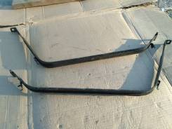 Крепление бака. Infiniti: QX70, M25, M35 Hybrid, M45, Q40, G25, QX50, Q60, FX45, EX35, EX37, FX30d, G35, Q50L, M37, FX50, M56, M35, Q50, Q70, G37, FX3...
