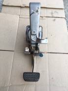 Педаль тормоза. Toyota Ipsum, ACM21, ACM21W, ACM26, ACM26W Toyota Picnic, ACM20, ACM20R, ACM21 Toyota Picnic Verso, ACM20, ACM21 Toyota Avensis Verso...