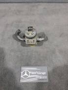Регулятор давления топлива. Mercedes-Benz: S-Class, CLK-Class, SLK-Class, E-Class, SL-Class, C-Class Двигатели: M104, M111E20, M111E20ML, M111E23ML, M...