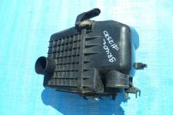 Корпус воздушного фильтра. Toyota Lite Ace, KR42, KR42V, SR40 Toyota Lite Ace Noah, KR42, KR52, SR40, SR40G, SR50, SR50G Toyota Town Ace, KR42, KR42V...