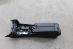 Подлокотник. Mercedes-Benz E-Class, W212